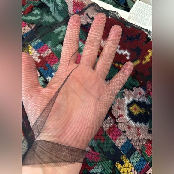 Valentino sheer textured floral blouses size 8, NWT - Picture 14 of 14